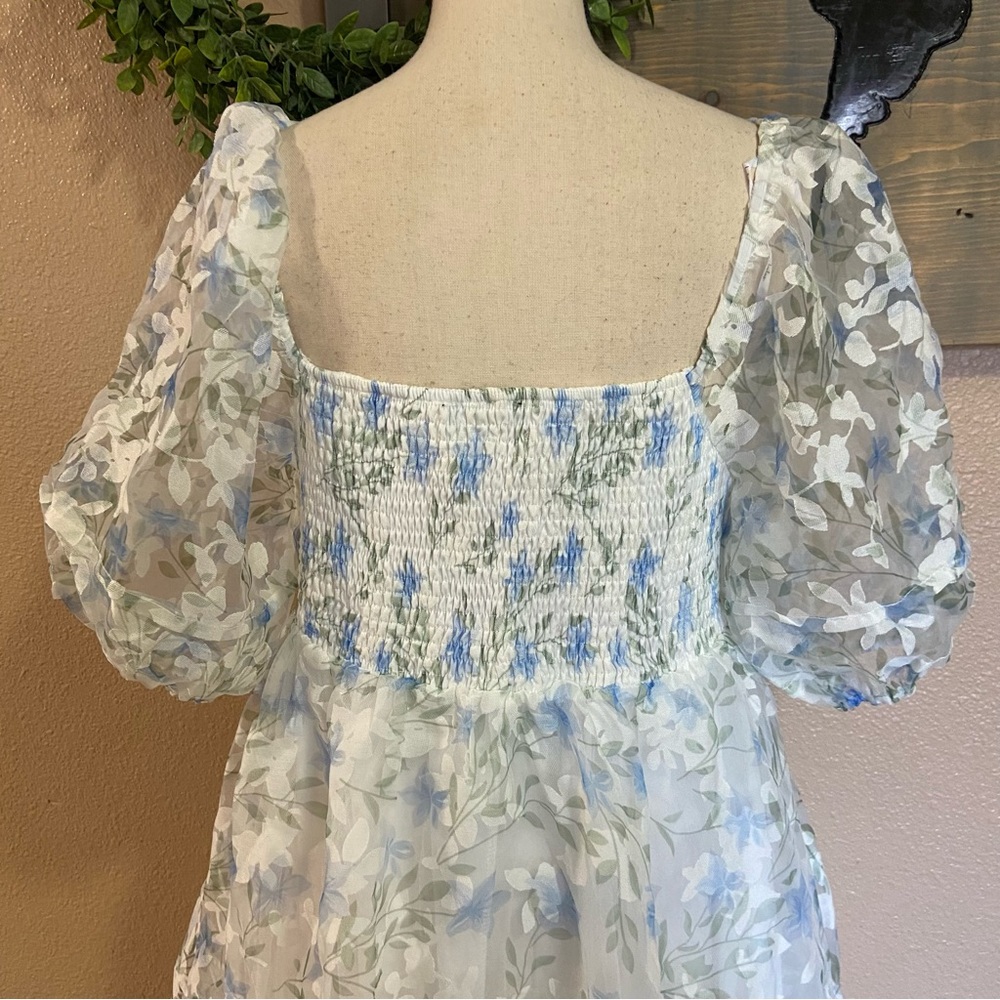 NWOT Lulus White and Blue Floral Puff Sleeve Mini Dress - Picture 5 of 7